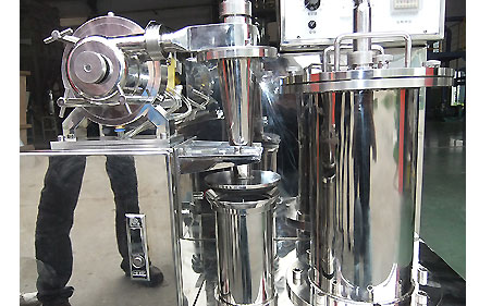 利用氣流粉碎機(jī)粉碎工業(yè)鹽的原理是什么？